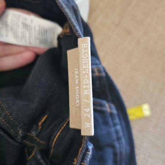 NWT Madewell The Perfect Vintage Mid-Length Cargo Jean Short in Shamp Wash - Picture 9 of 9